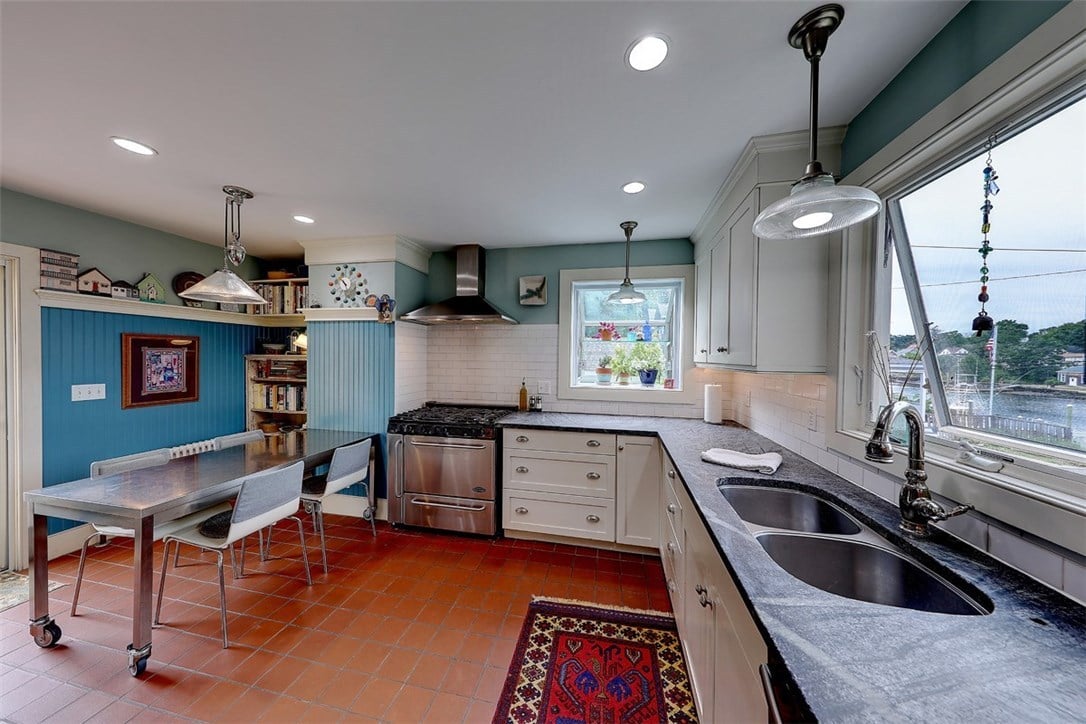 108 Fort Ave
