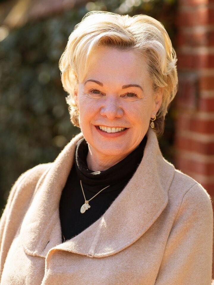Suzanne Backus