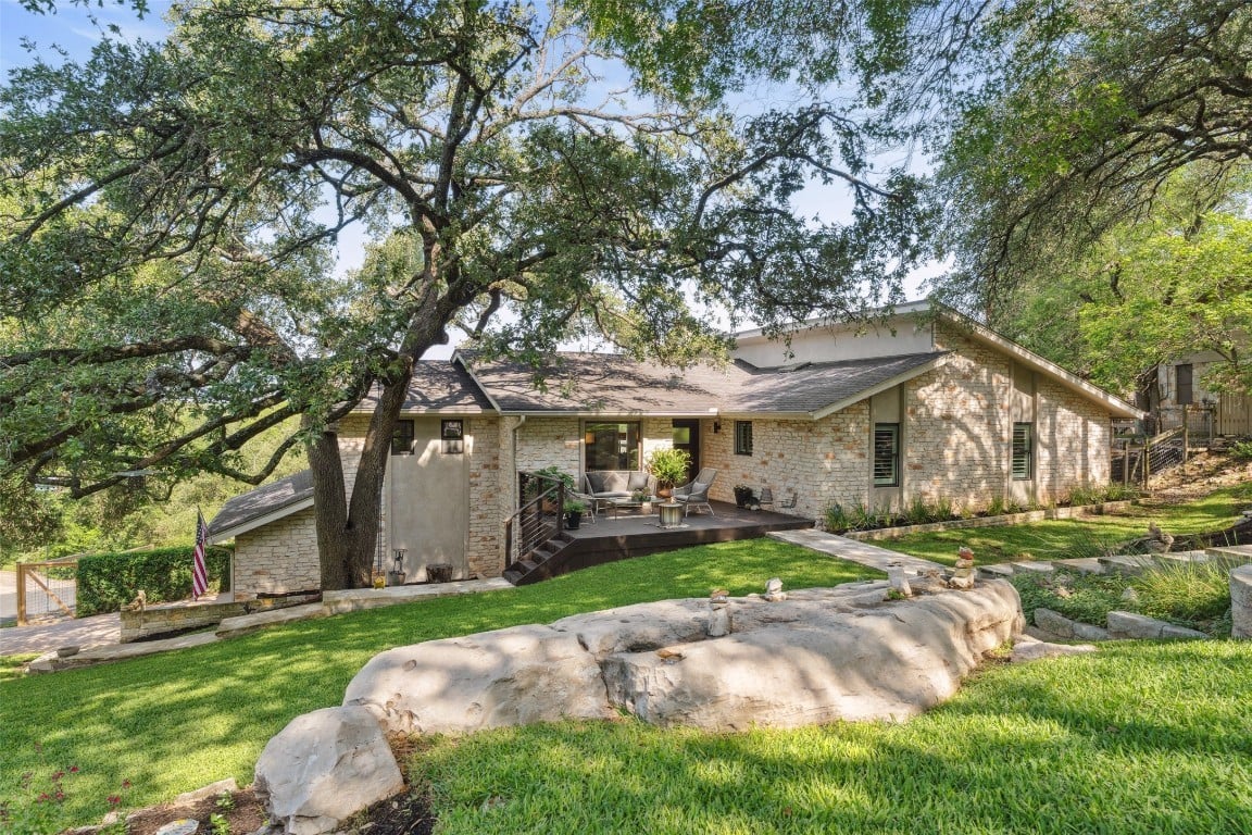 8900 Rockcrest Dr