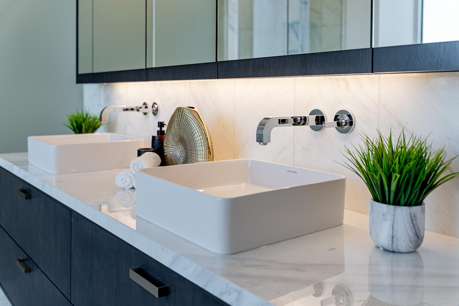  SOLD: Luxury Corner Penthouse 