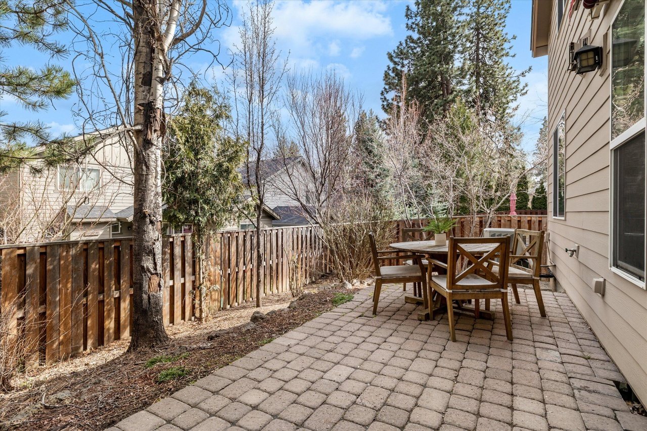 61148 Foxglove Loop