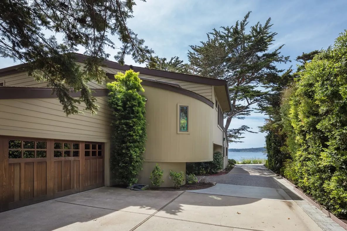 Point House