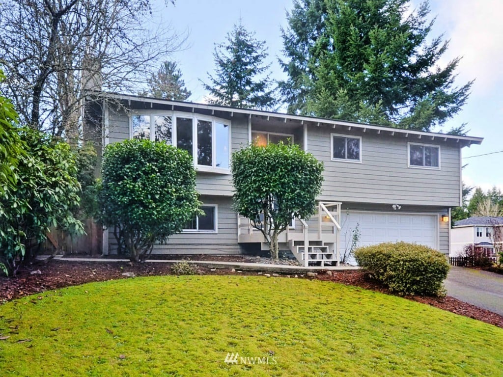 3235 180th Ave NE