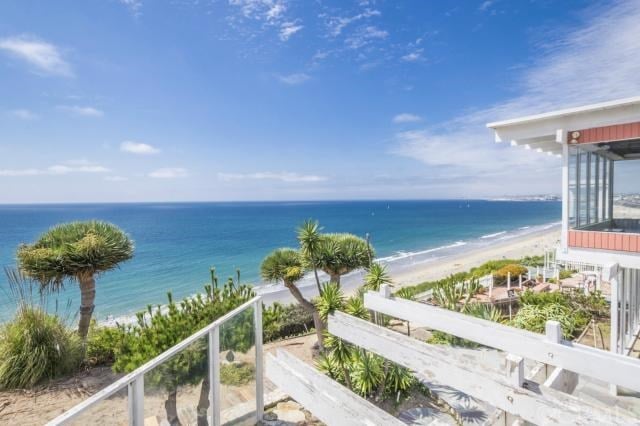 605 Paseo de la Playa