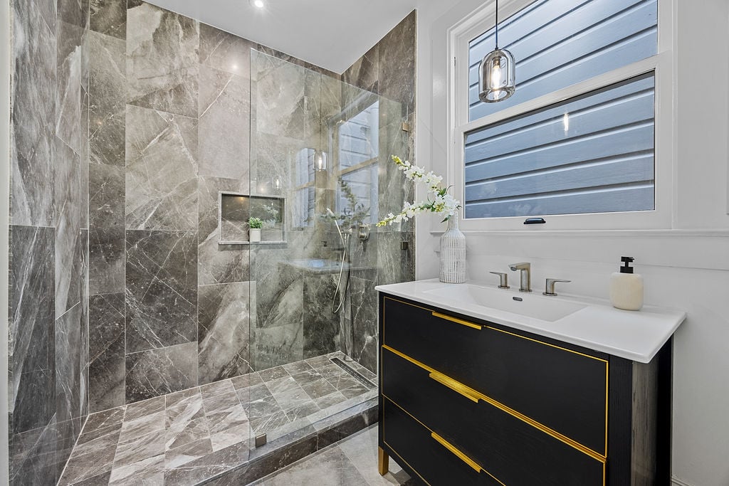 785 3rd Avenue · Photo 20