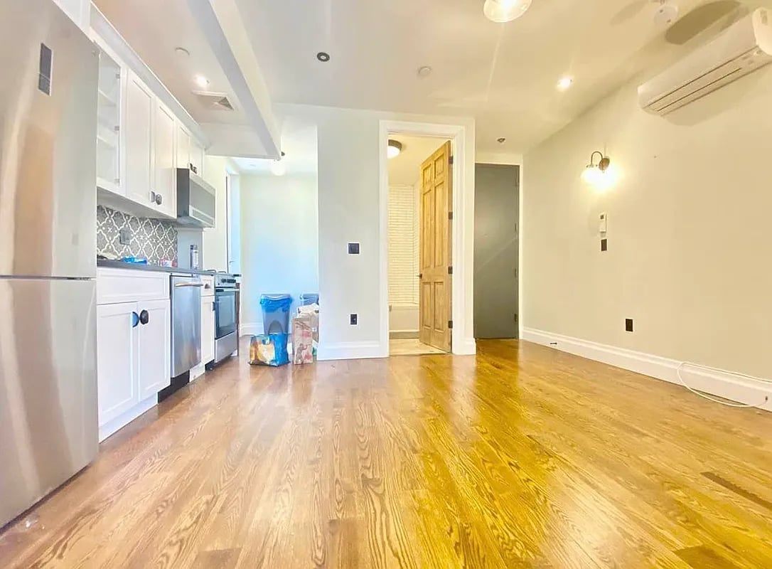 83 Stockholm Street 3B