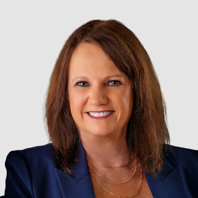 Cindy Price Houma, LA Estate Agent Headshot