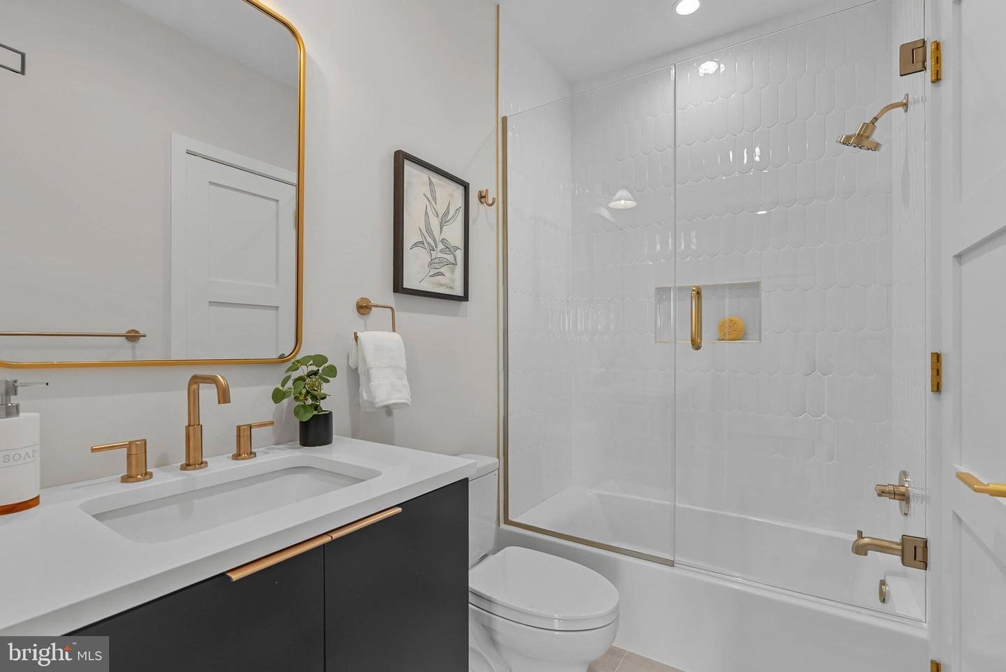 1101 Christian St #5, Philadelphia, PA 19147