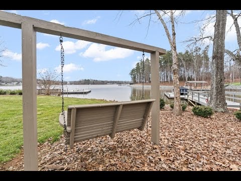 272 Heels Ct Lexington NC 27292 Lakefront estate for sale on High Rock Lake!