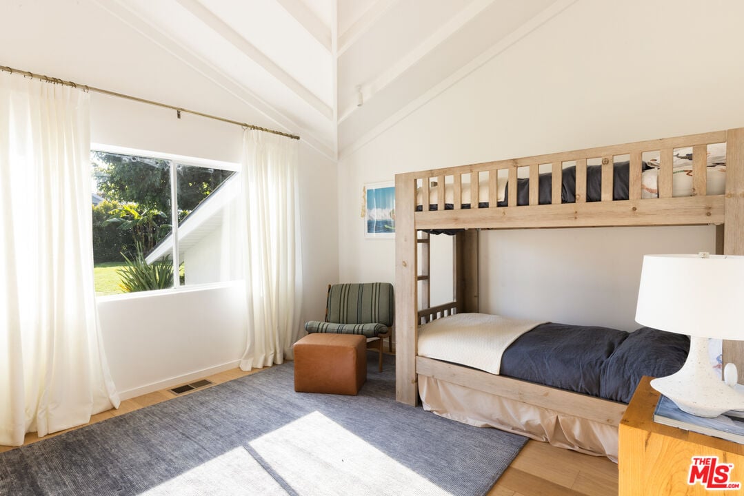 Echelon Pavilion, Grayfox St, 90265