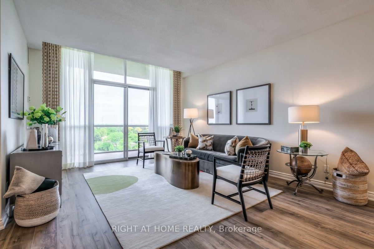 PALACE GATE PENTHOUSE 