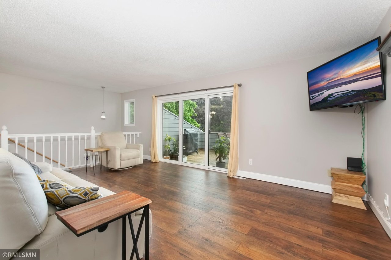 14271 Empire Ct
