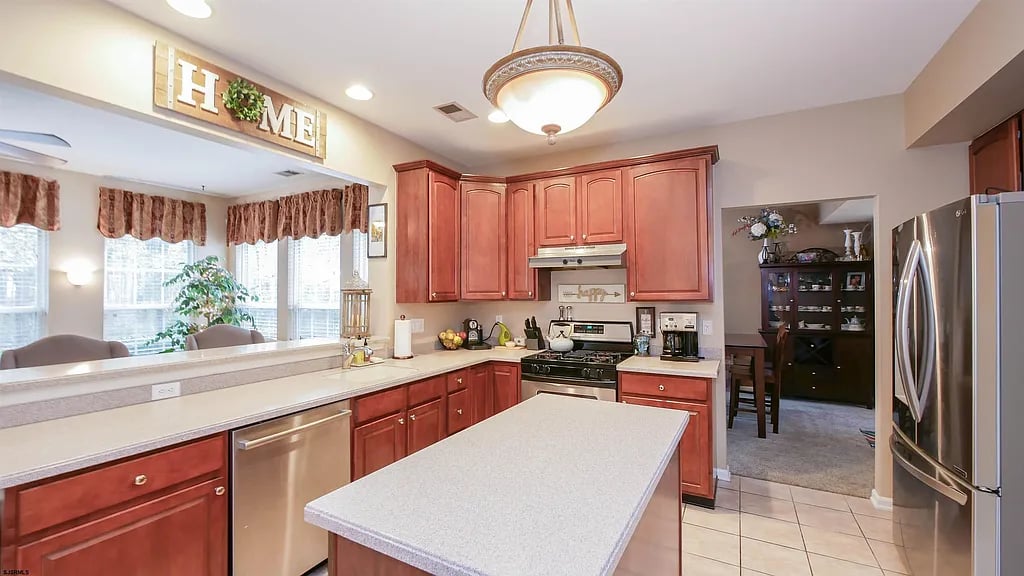 422 Coventry Way