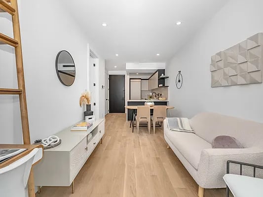197 Pulaski Street Unit: 3A