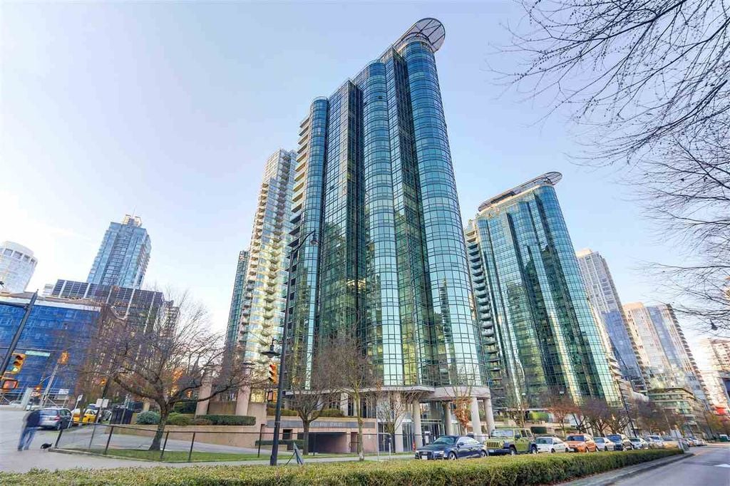 555 Jervis St, #705