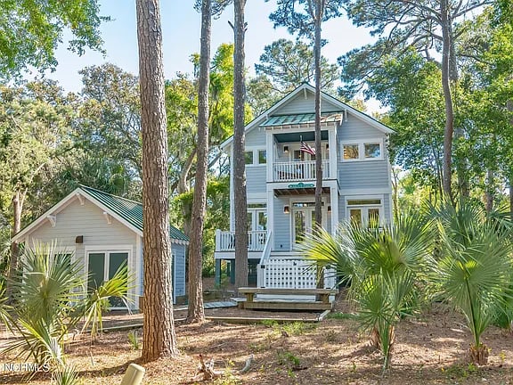 310 N Bald Head Wynd