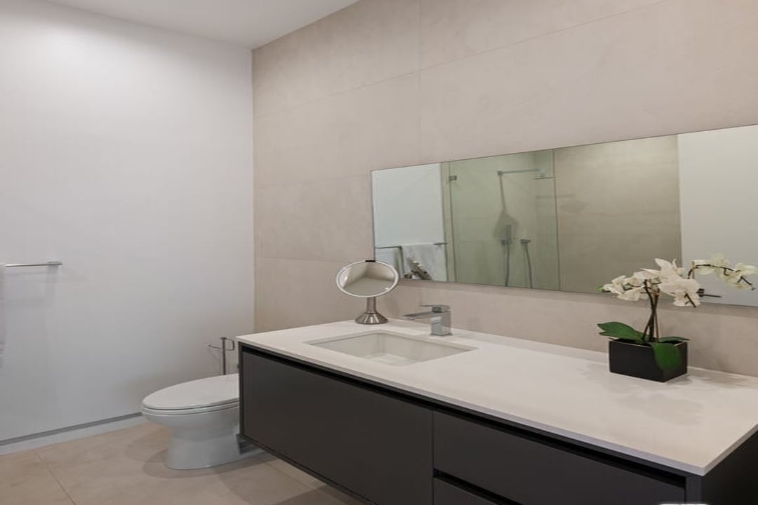 Aurelian Crest, Linda Flora Dr, 90049