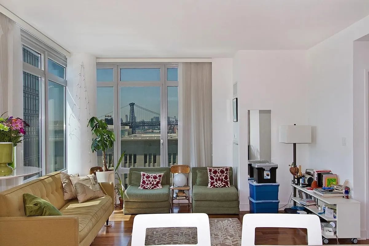 2 Northside Piers Unit: 10F