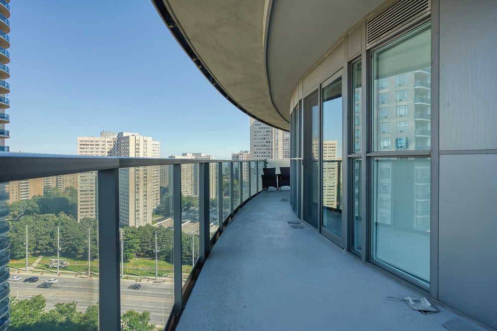 60 Absolute Avenue 1507