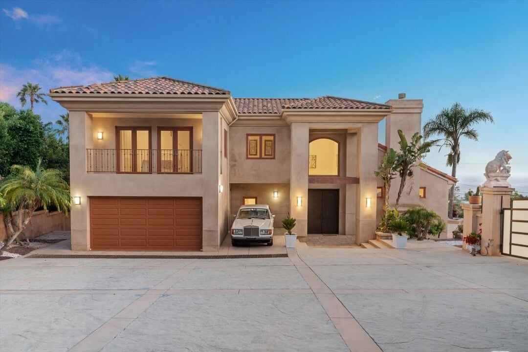 Puesta Del Sol St, 90265