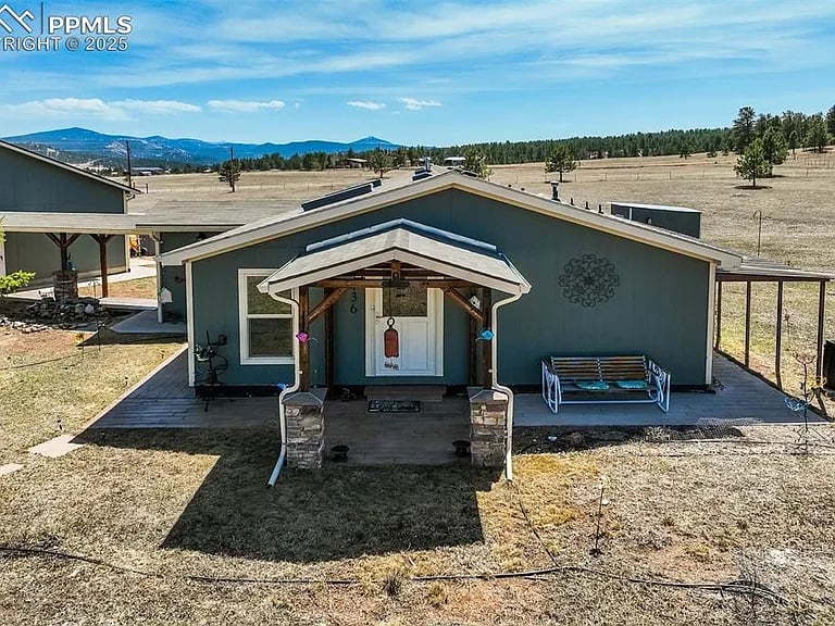 436 Calle De La Nieva