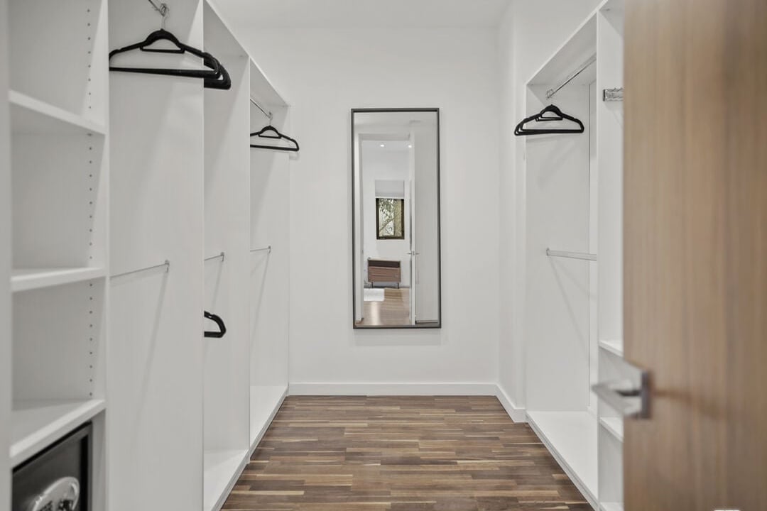 N Crescent Heights Blvd, 90046