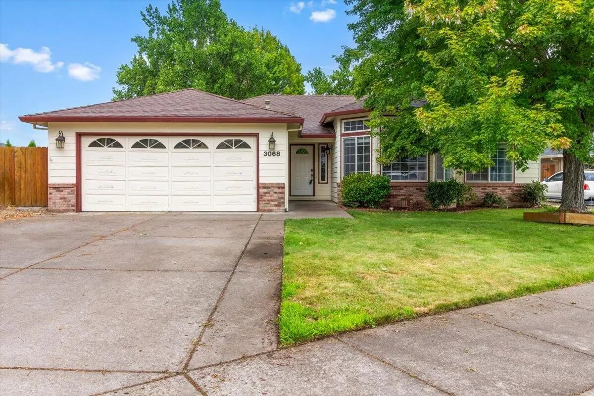 3068 Edgewood Dr