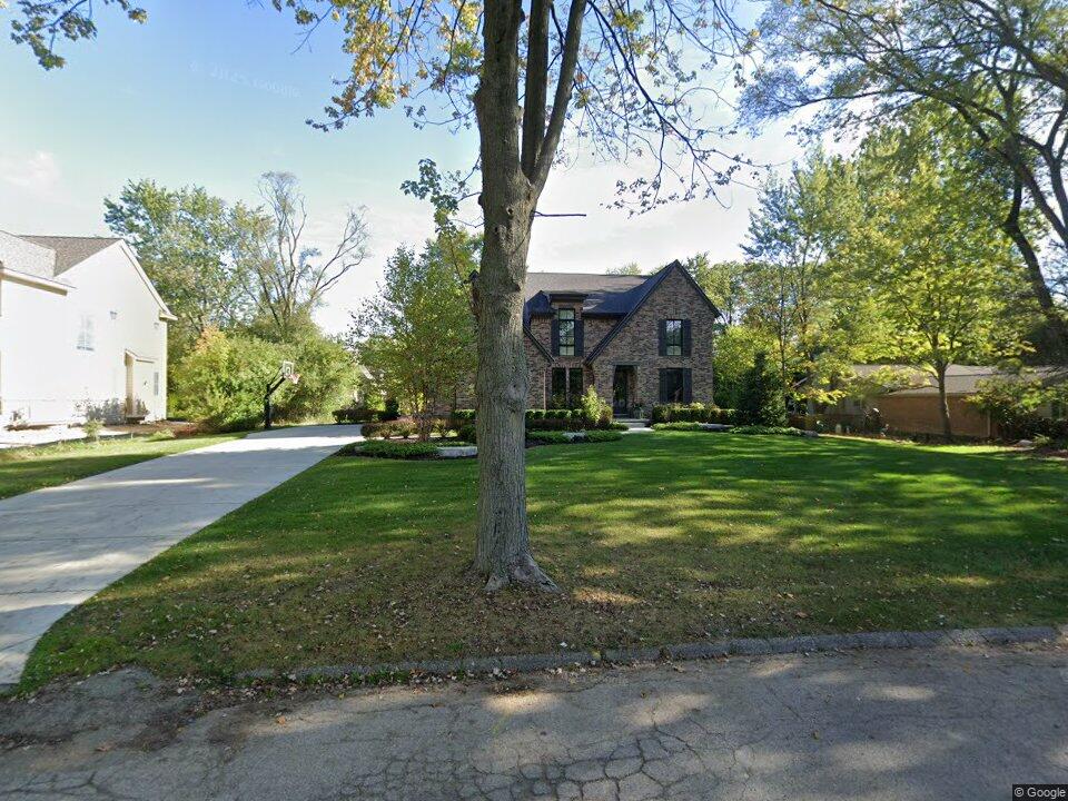 2784 Heathfield Rd