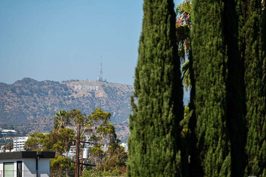 Highcliff Vista, N Stanley Ave, 90036