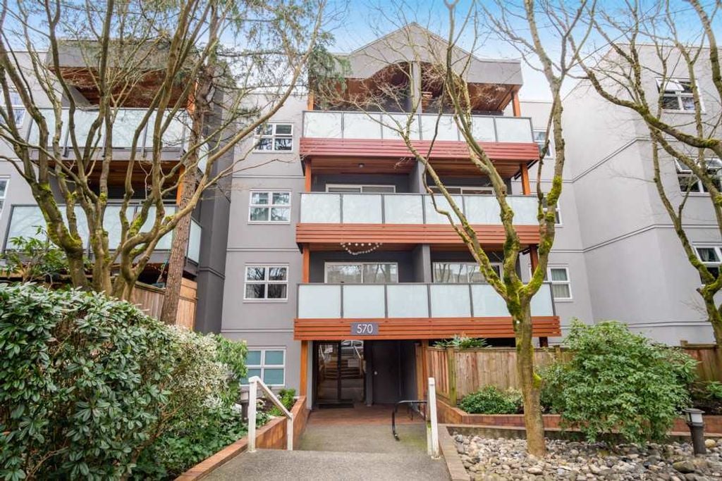 570 E 8th Ave, #306