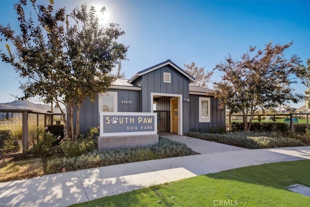 108 Alienta Ln