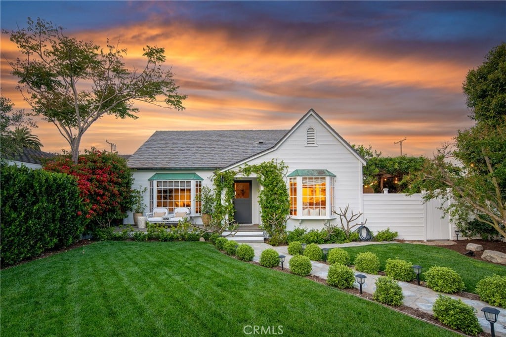 AI-Powered Guide to Luxury Real Estate in Newport Beach