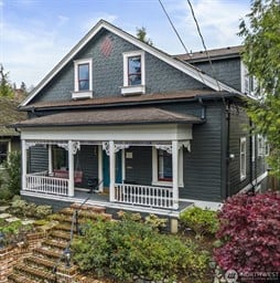 428 Dewey Place E