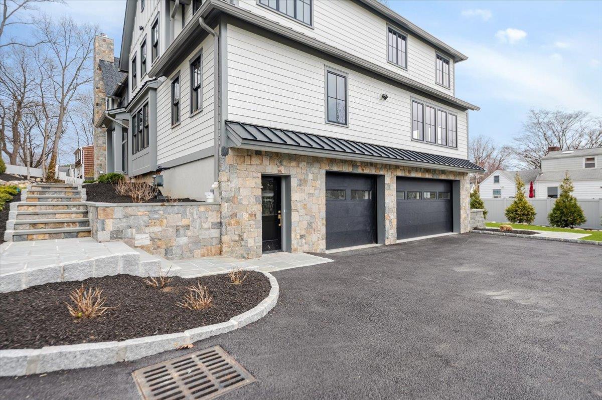 23 Sylvan Rd