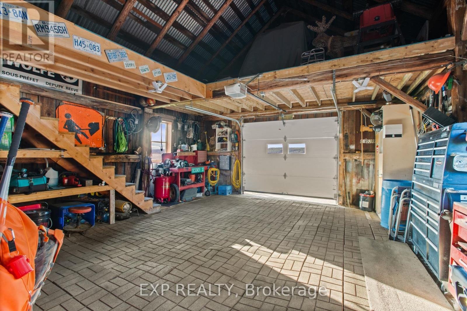 1178 BAY ROAD