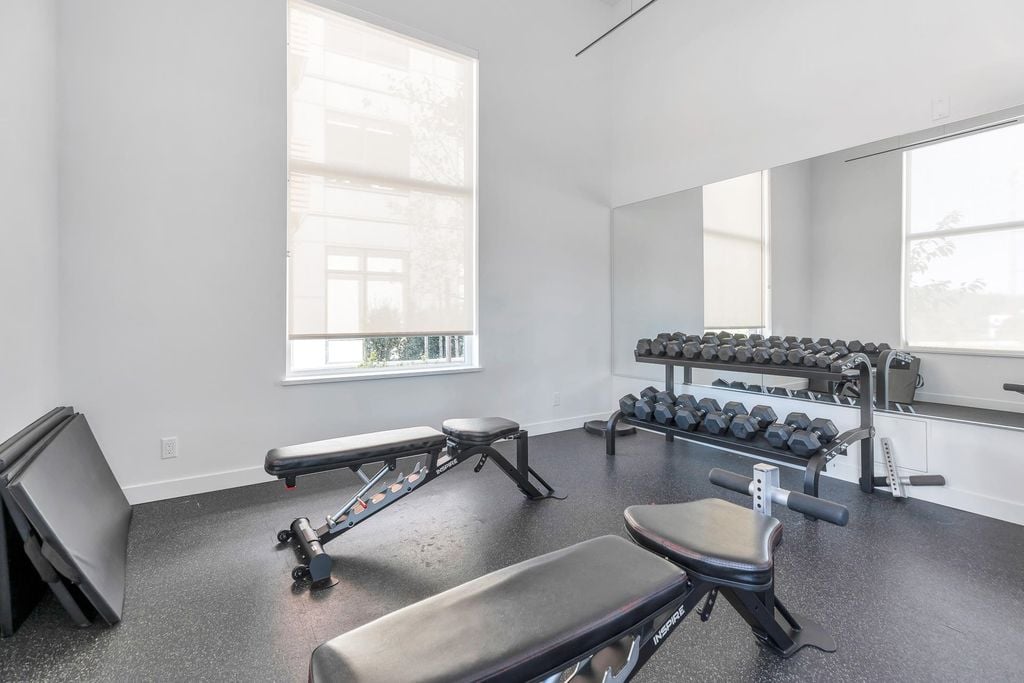 648 Lea Ave, #305