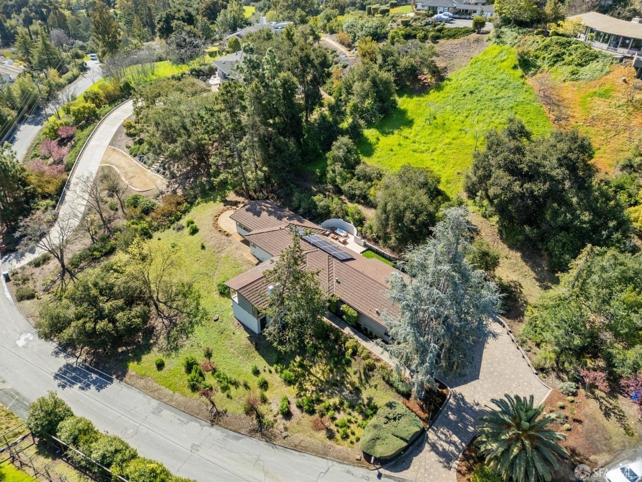12769 Dianne Dr
