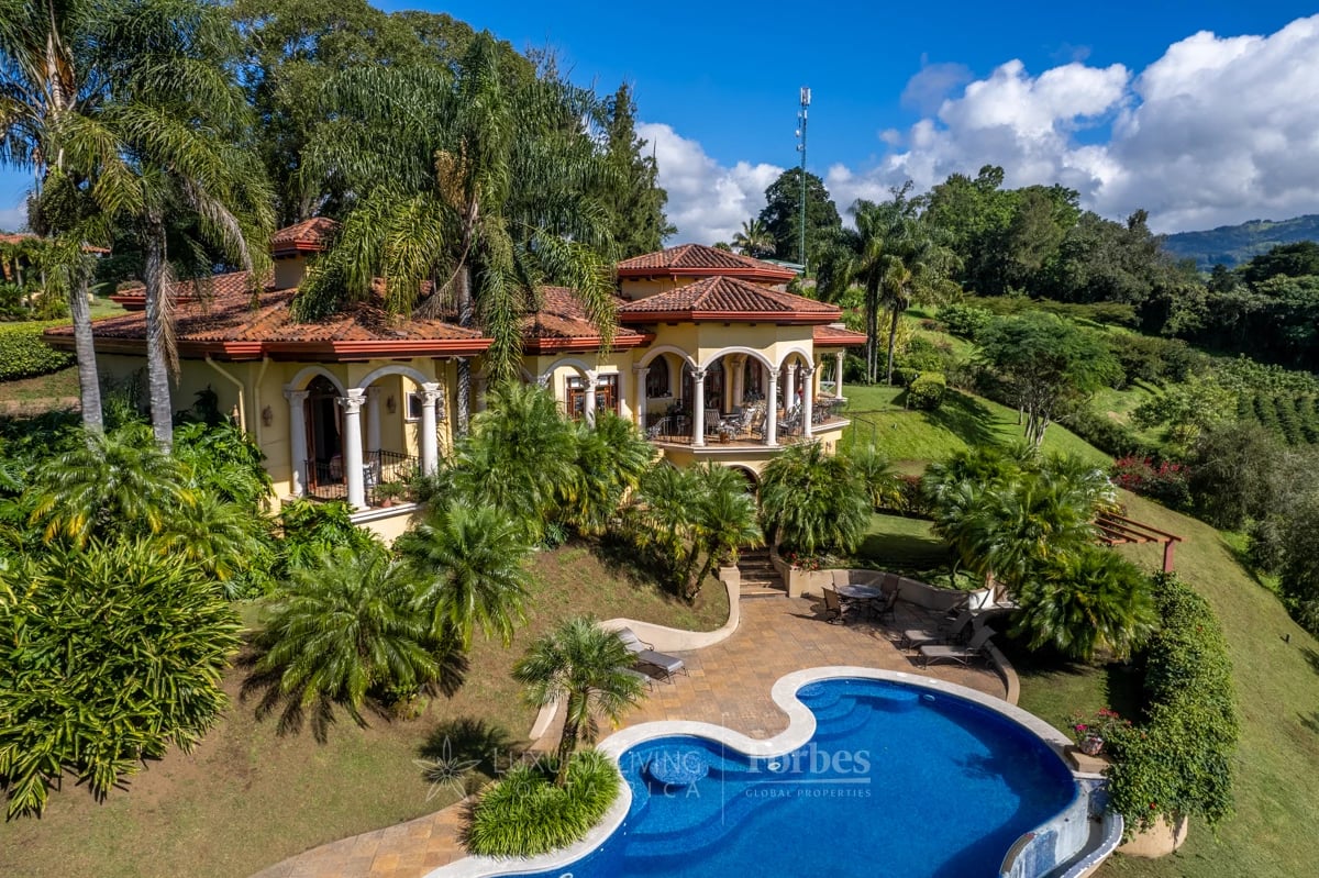 20090 - Luxurious Coffee Estate for Sale in the Mountains of Alajuela