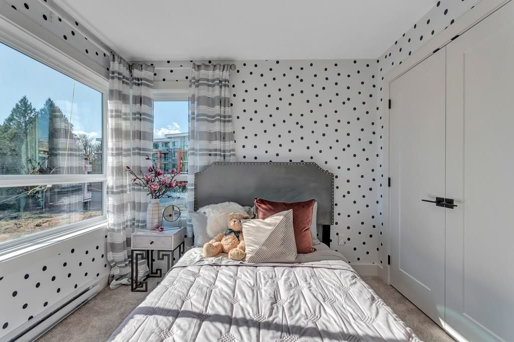 5476 Brydon Crescent, #4