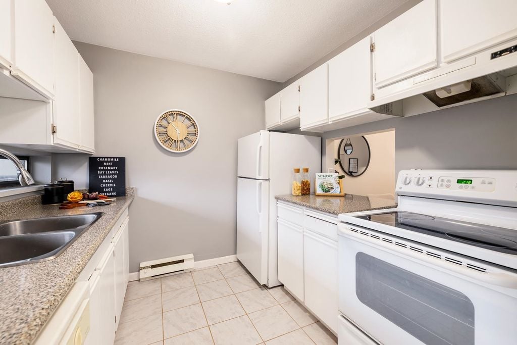 140 E 4th St, #315