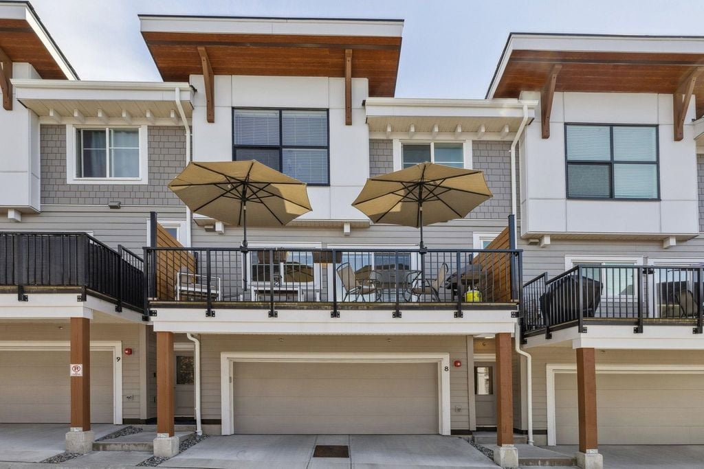 23183 136 Ave, #8