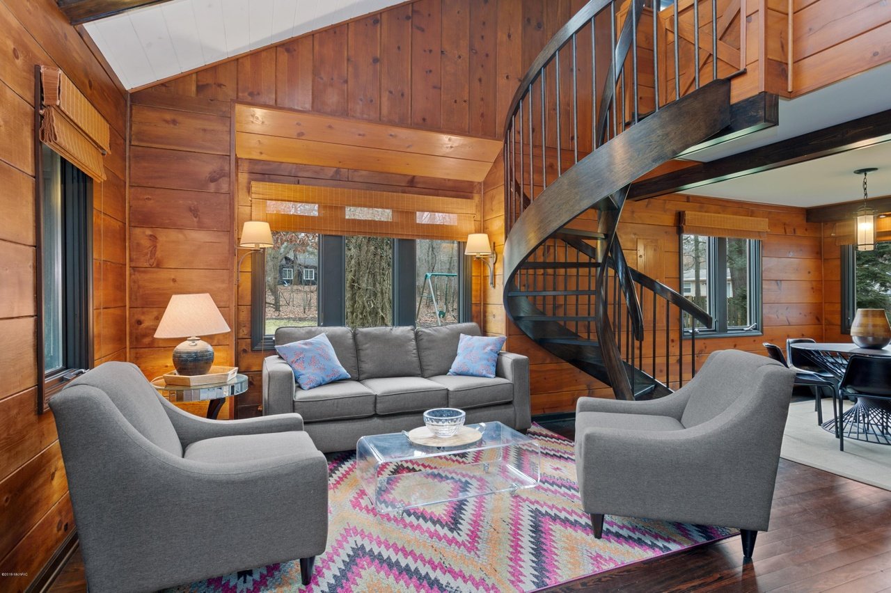 108 Shady Oak Dr