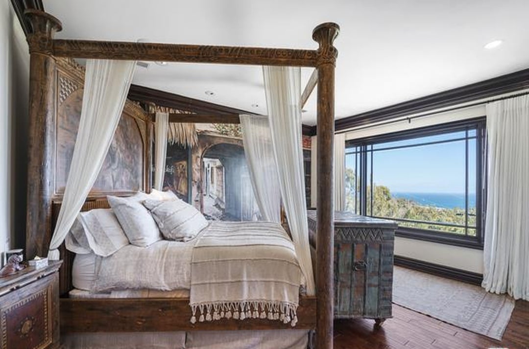Eminence Villa