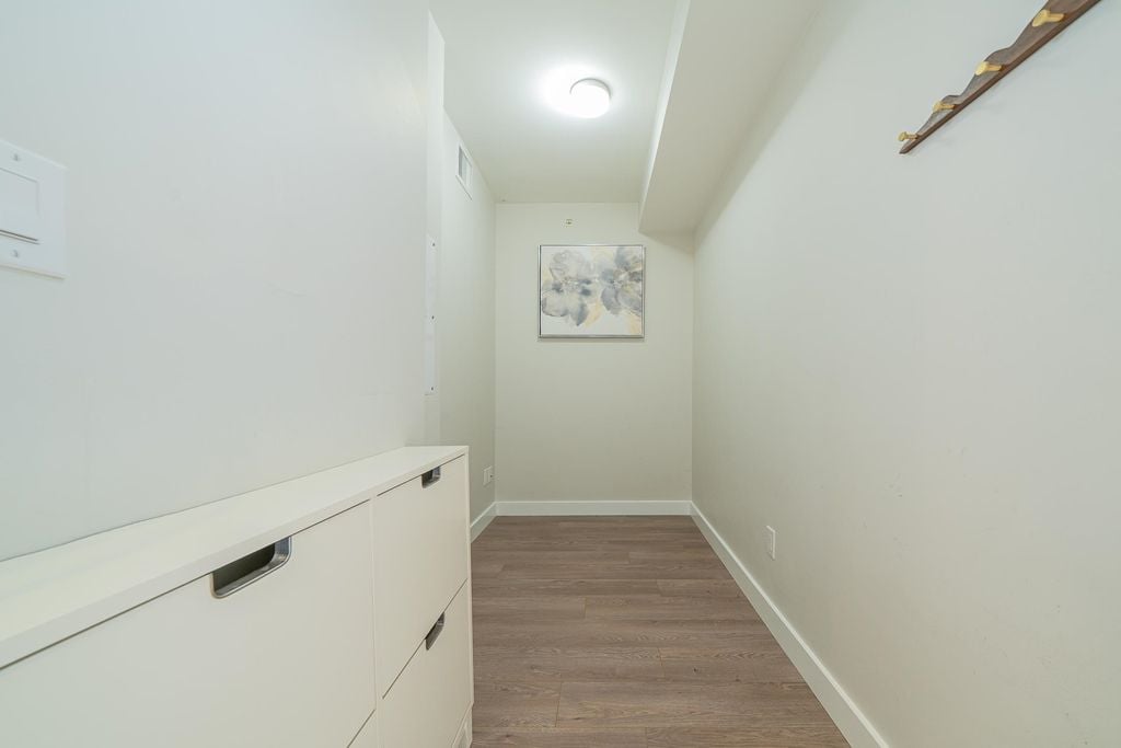 1788 Gilmore Ave, #2601