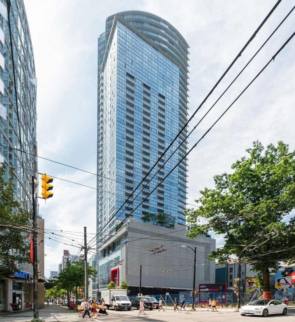 833 Seymour St, #607