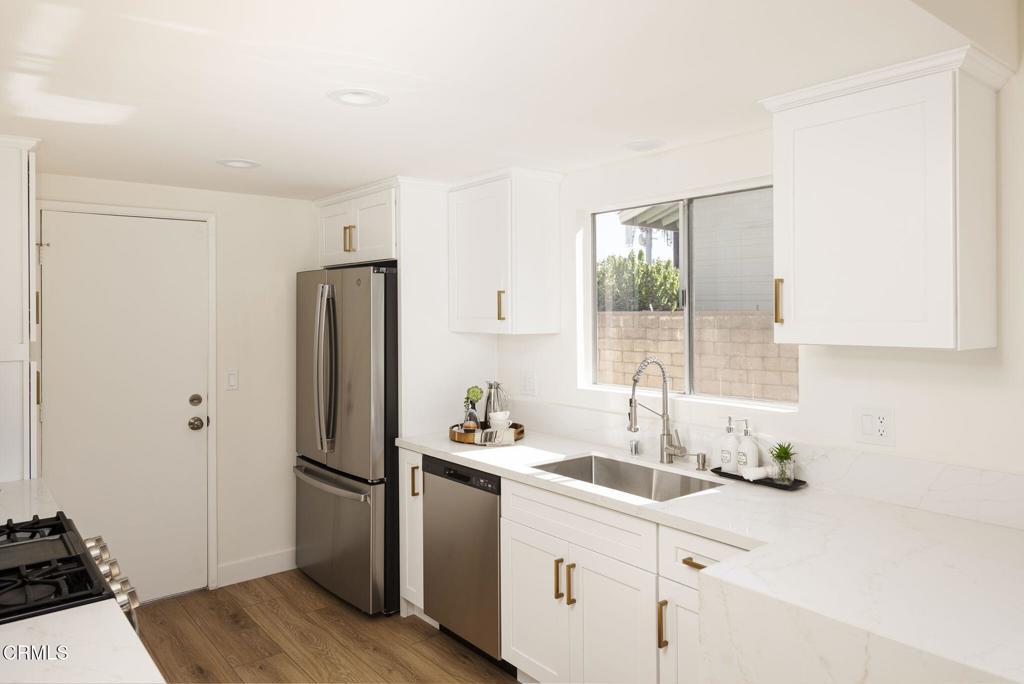 9465 E Camino Real Ave