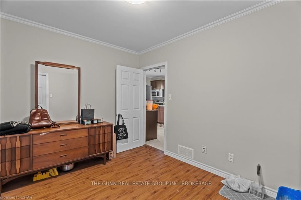 16 Linwood St