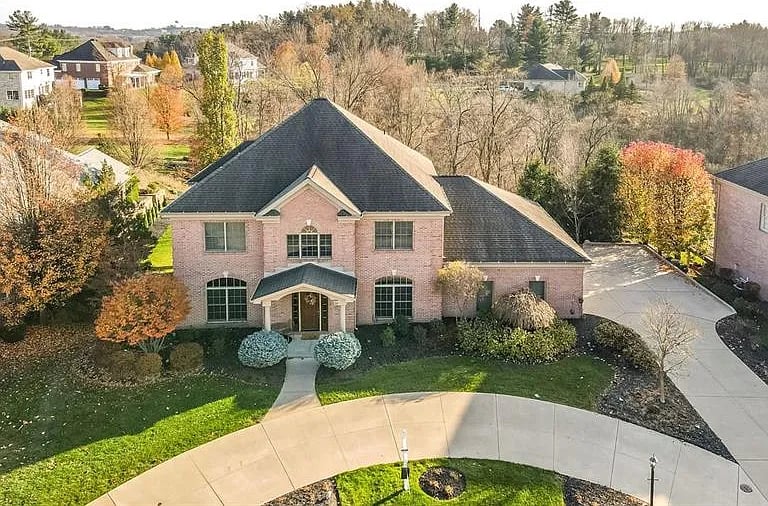 3005 Fallbrook Dr