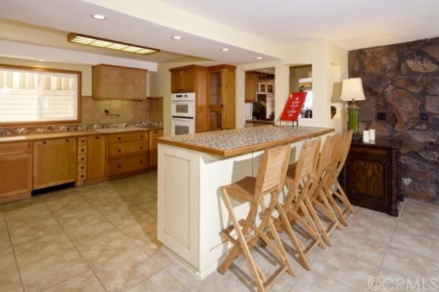 2750 Bayside Walk