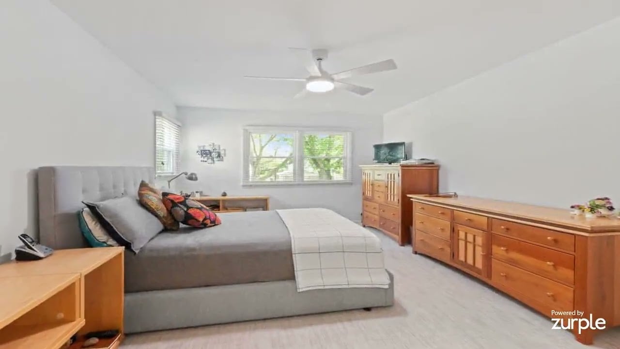 934 Wayne, Deerfield, IL, 60015